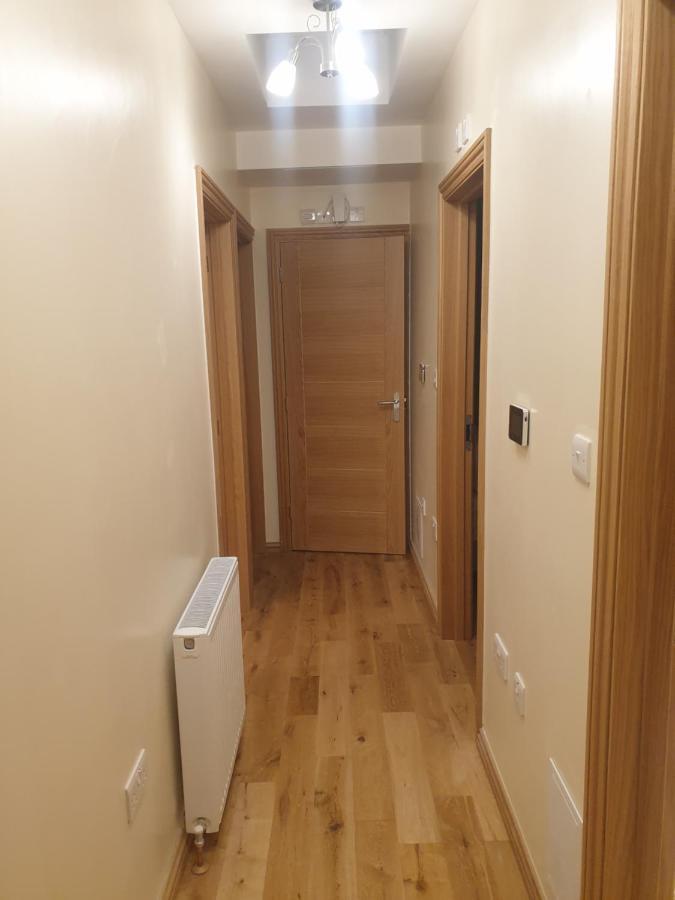 London Luxury 3 Bedroom 2 Bathrooms Flat 1 Min To Redbridge Station Free Parking & Wifi Wanstead Kültér fotó